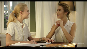 Лесбийский секс двух сестер