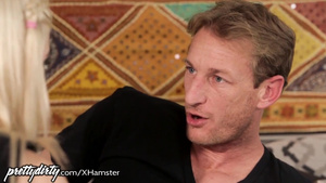 Падчерица соблазнила своего отчима и проглотила его сперму