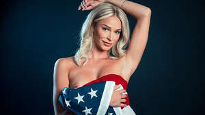 Сестра-фотомодель отсосала братику чтобы помог с работой в Америке